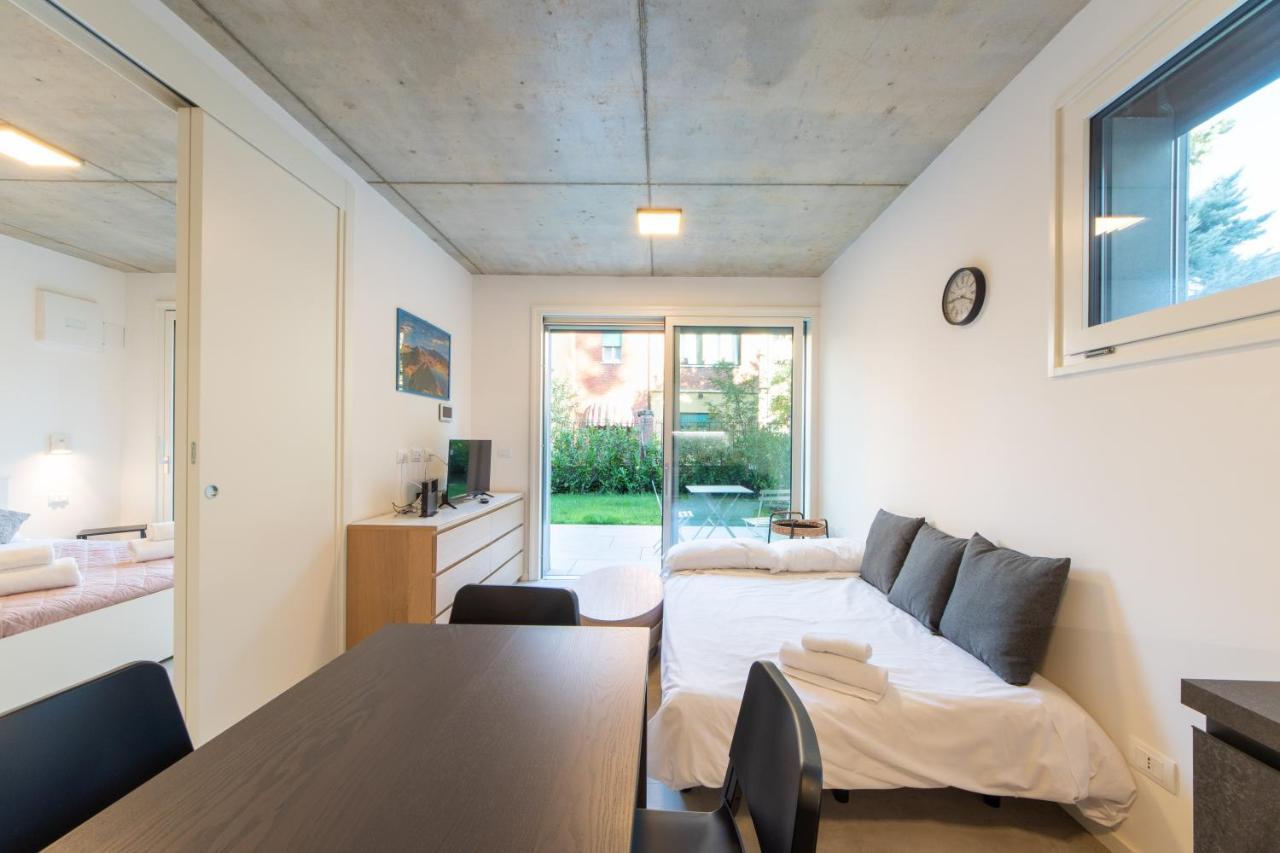 Housmart Toscana 53 Black Bologna Bagian luar foto